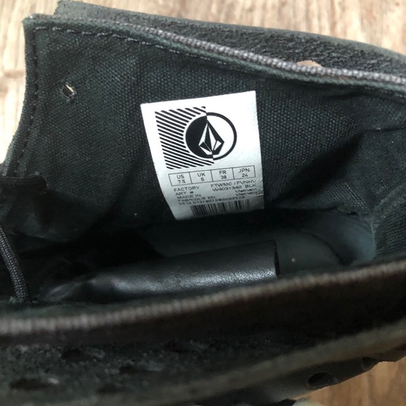 Black Volcom High Tops - Picture 5 of 5